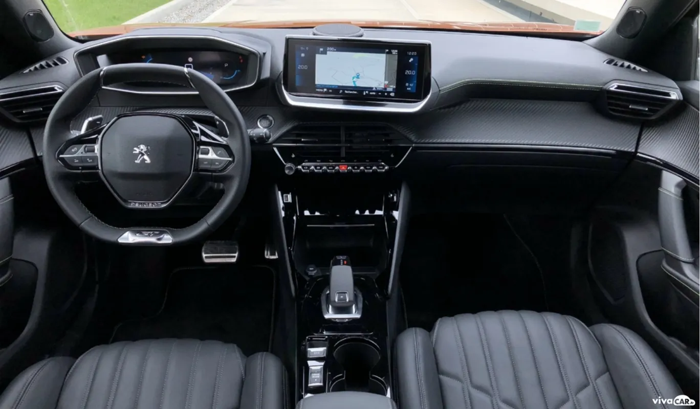 Peugeot 2008 diesel interieur